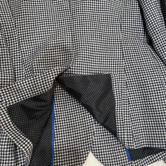 JCrew - Navy Houndstooth Blazer - Size 2 - Picture 10 of 10